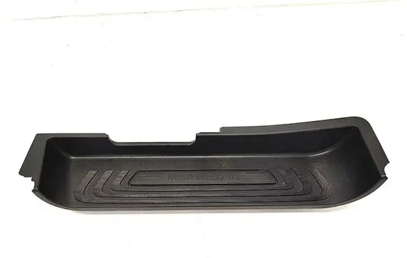 Mercedes-Benz Vito Viano W447 Front sill trim cover A4476801606