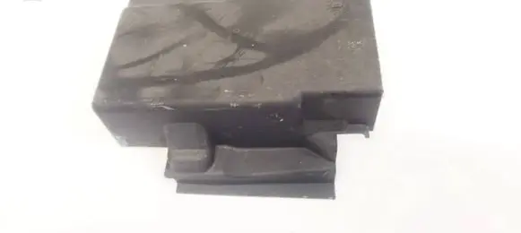 Mercedes-Benz E W212 Fuse box cover A2076822704