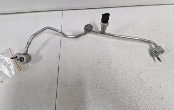 Audi RSQ3 Air conditioning (A/C) pipe/hose 8S0816741
