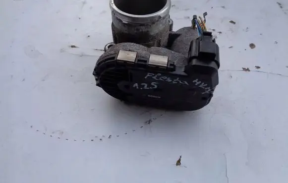 Ford Fiesta Throttle valve