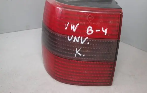 Volkswagen PASSAT B4 Rear/tail lights 3A9945111B
