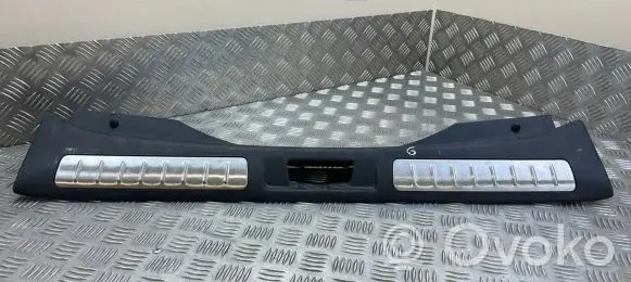Trunk/boot sill cover protection