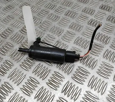 Skoda Yeti (5L) Headlight washer pump 3B7955681