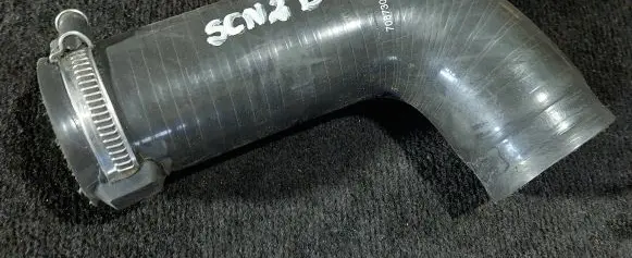 Renault Scenic II - Grand scenic II Intercooler hose/pipe 7083010039