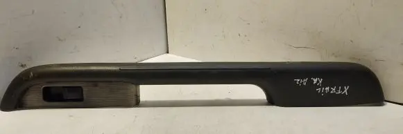 Nissan X-Trail T30 Rear door window switch trim 829498H300X