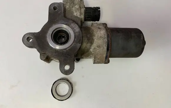 Land Rover Range Rover Sport L320 Gearbox-reducer motor 7508553 67A435