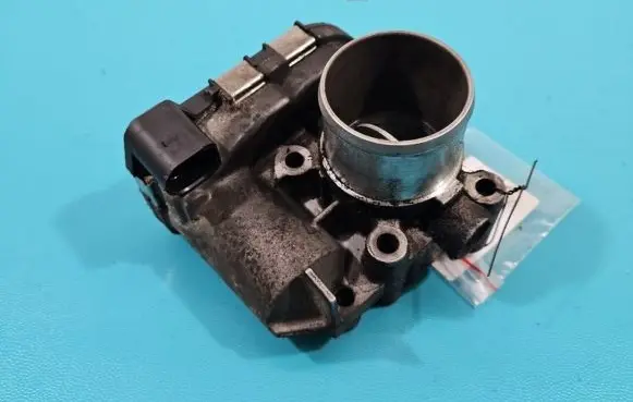 Nissan X-Trail T31 Throttle body valve 8200330810E IMPRK1376838