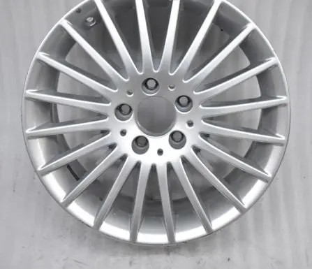Mercedes-Benz Vito Viano W447 R17 alloy rim 