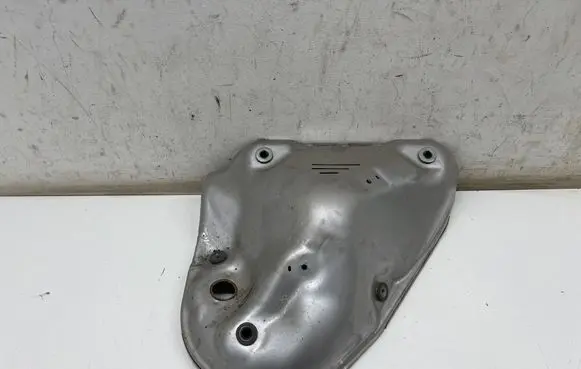Mazda 3 Exhaust heat shield PYDN