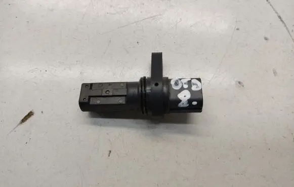 Mitsubishi Outlander Crankshaft position sensor 1865A126 J5T31972