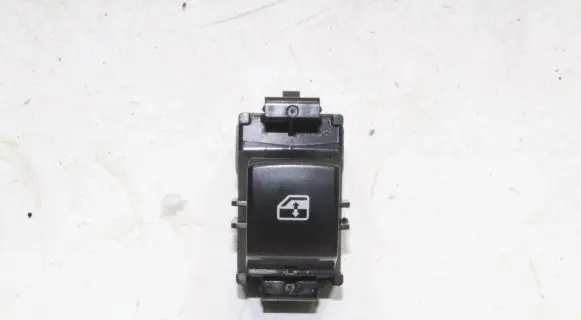 Mitsubishi Outlander Electric window control switch 8608A319 2617T15AN