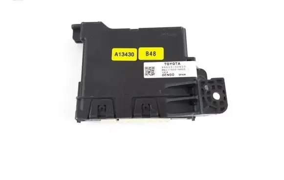 Toyota Auris E180 Air conditioner control unit module 8865002E00 MB1778004480