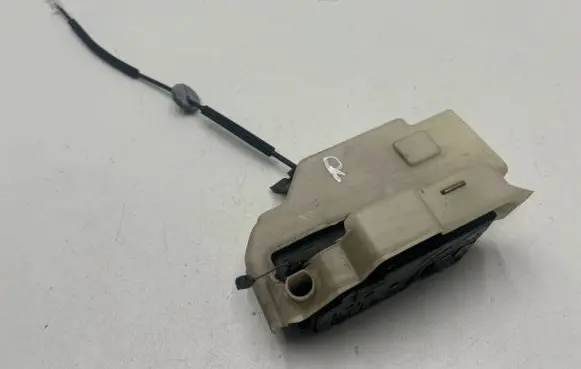 Porsche Cayenne (9PA) Front door lock