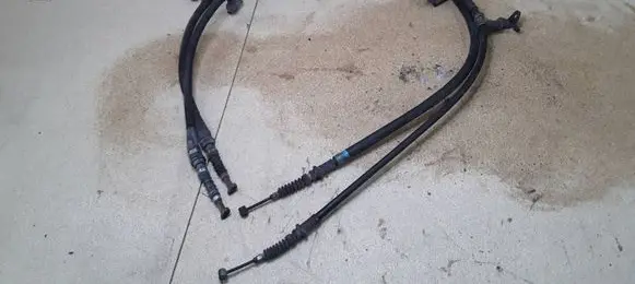 Handbrake/parking brake wiring cable