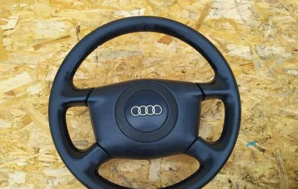 Audi A4 S4 B5 8D Steering wheel