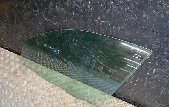 Audi A1 Front door window glass four-door 82G845201A