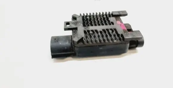 Volvo V60 Coolant fan relay 940009301