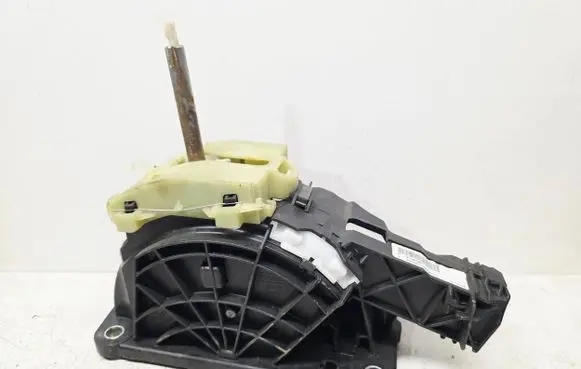 Volvo V40 Gear shifter/selector 31367681 31367484