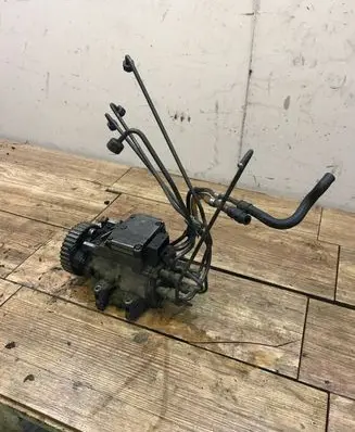 Fuel injection high pressure pump