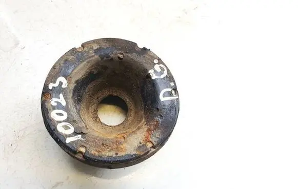 Peugeot 406 Front coil spring rubber mount 