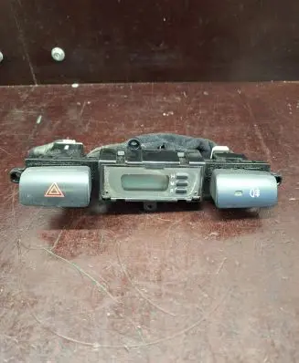 KIA Sportage Hazard light switch 945101F000 945101F100
