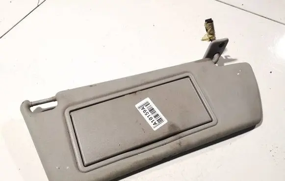 Sun visor