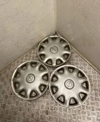 Opel Vectra B R15 wheel hub/cap/trim 90498213 000046878