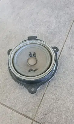 Audi A6 S6 C6 4F Front door speaker 4F0035411