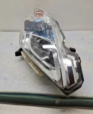 Nissan Leaf I (ZE0) Headlight/headlamp