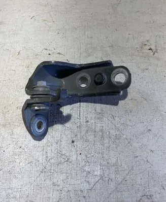 Ford Mustang VI Front door upper hinge P001A