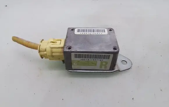 Subaru Forester SG Airbag deployment crash/impact sensor 2523001811
