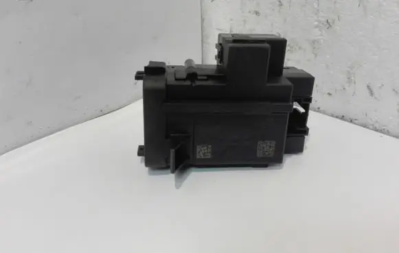 Audi A4 S4 B8 8K Ignition lock 8K0909131
