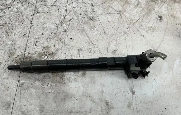 Volkswagen Polo V 6R Fuel injector 28231462 03P130277V400 1754CE07R51