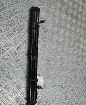 Volkswagen Phaeton Power steering radiator 3D0422885D
