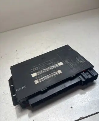 Audi A4 S4 B6 8E 8H Comfort/convenience module 8E0959433AE 00001881B5