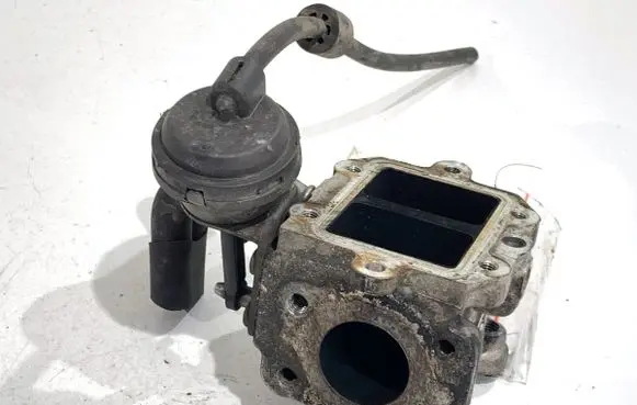 Skoda Octavia Mk2 (1Z) EGR valve 03G131063E
