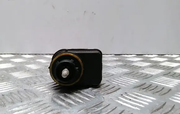 Peugeot 406 Headlight level adjustment motor 