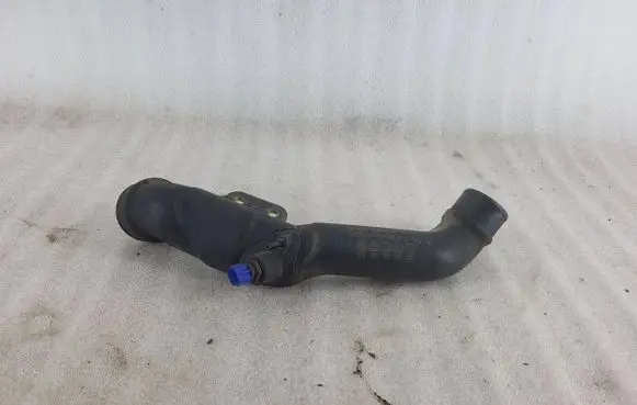 Mazda 626 Intercooler hose/pipe RF2A13332 9899000702