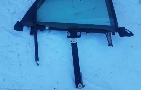 Audi A4 S4 B6 8E 8H Rear door window/glass frame 8e0839462b