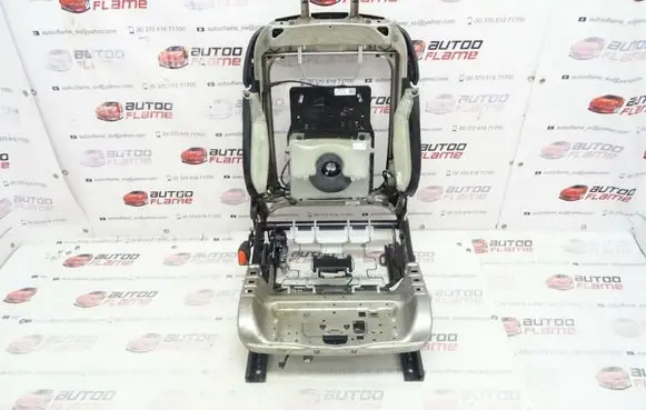 Volvo XC90 Seat frame 
