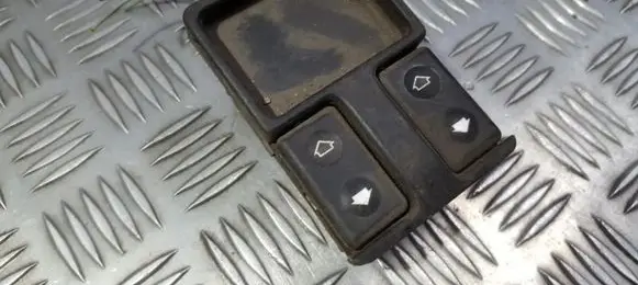 BMW 5 E34 Electric window control switch 1374491