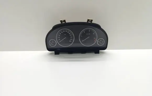 BMW 5 F10 F11 Speedometer (instrument cluster) 9249348 924934801 2119959