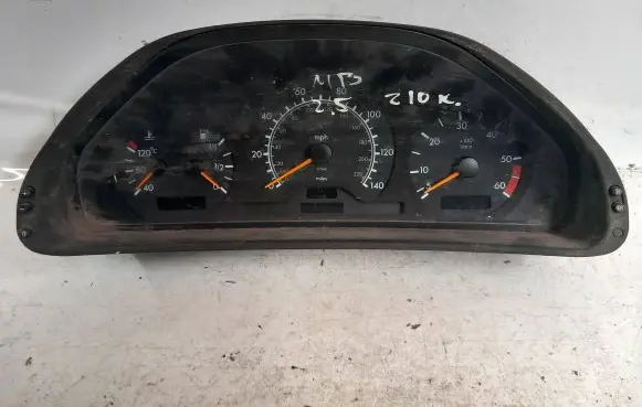 Mercedes-Benz E W210 Speedometer (instrument cluster) 87001345