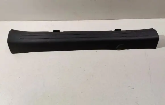 KIA EV6 Front sill trim cover 85880CV000