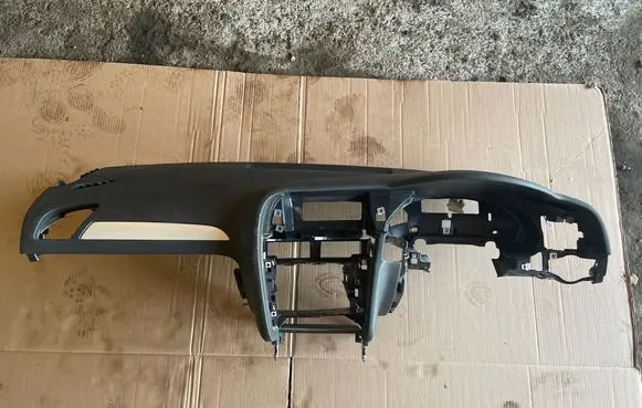 Audi A4 S4 B8 8K Dashboard