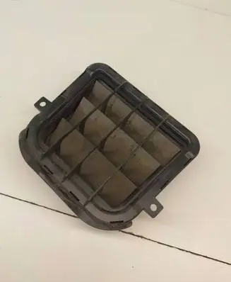 Audi A4 S4 B8 8K Quarter panel pressure vent 8K0819181A
