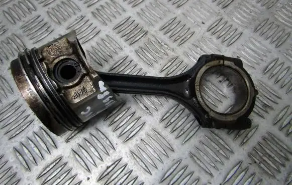 Renault Scenic I Piston with connecting rod