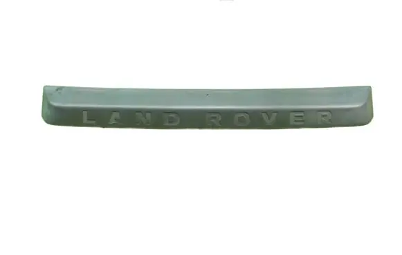 Land Rover Freelander 2 - LR2 Rear light center trim bar blend 