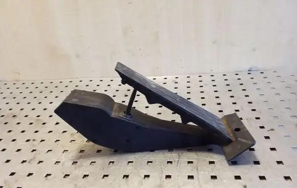 BMW X3 E83 Accelerator throttle pedal 25916010