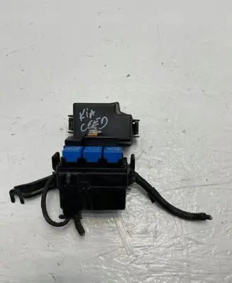 KIA Ceed Charging relay 